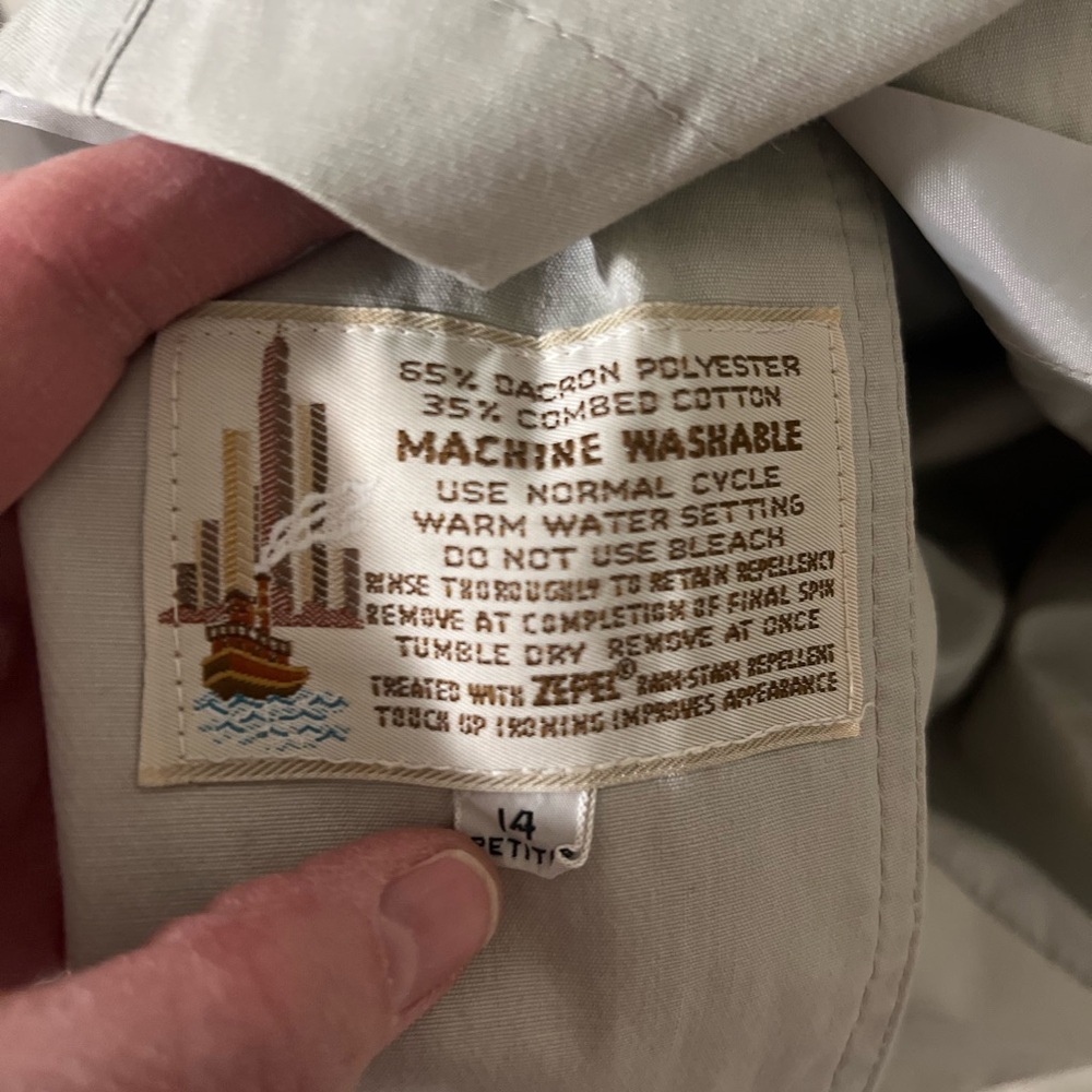 80s Misty Harbor Khaki Tent Trench Coat |Vintage Minimalist| size 14 petite - Picture 6 of 7